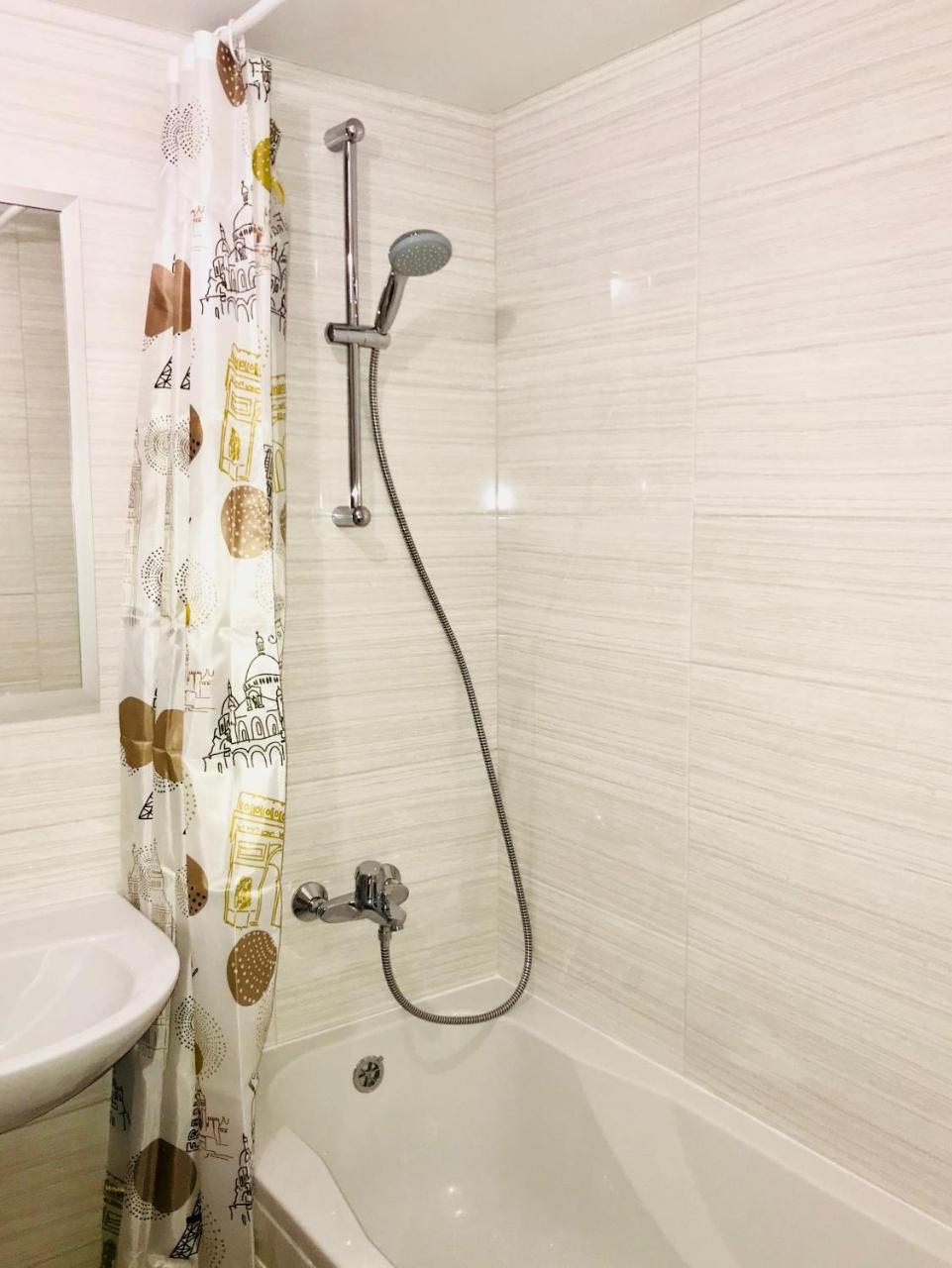 Apartament Obolon Metro Station Kijów Zewnętrze zdjęcie